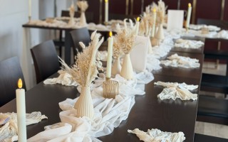 Hochzeitsdekoration bei Boho-Wedding (Foto 10)