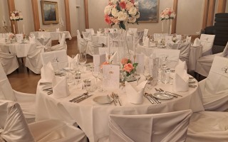 Hochzeitsdekoration bei Schloss Laufen (Foto 11)